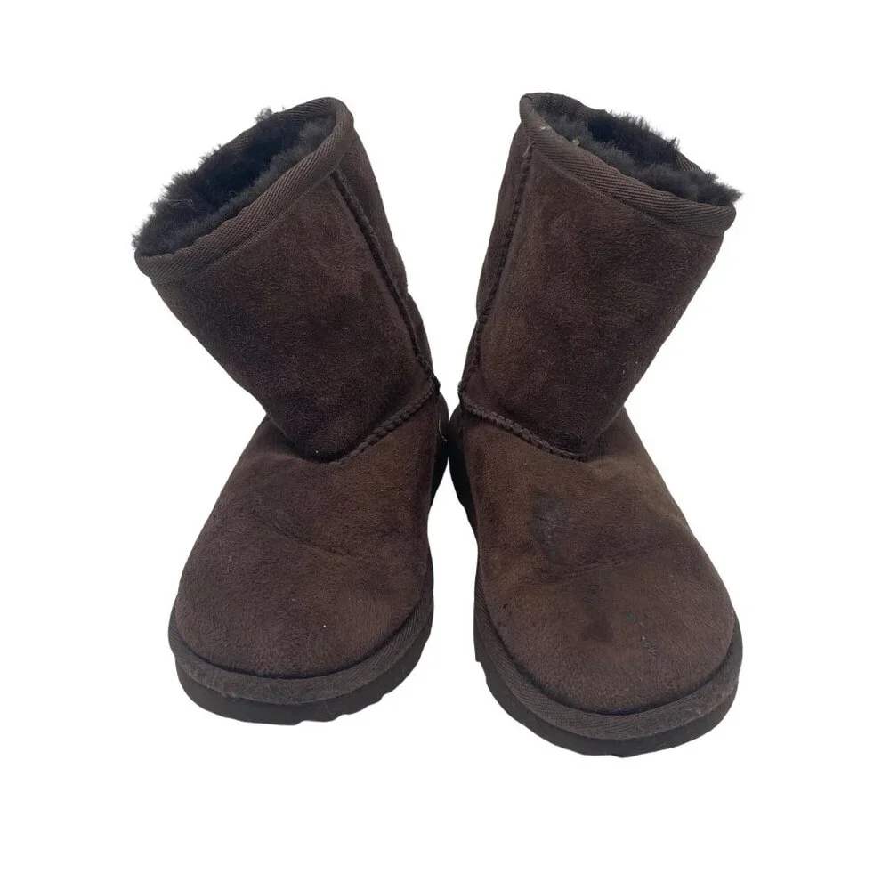 Ugg Girls Brown Suede Mid‎ Calf Boots Size 12 Shearling Lining Outdoor Sole
